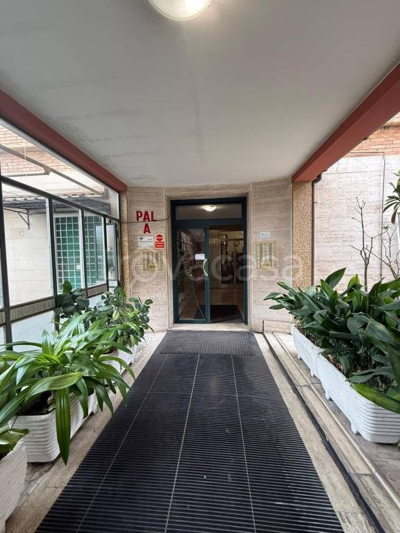 appartamento in vendita a Roma in zona Ostiense