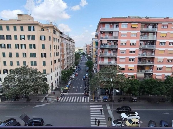 appartamento in vendita a Roma in zona Portuense