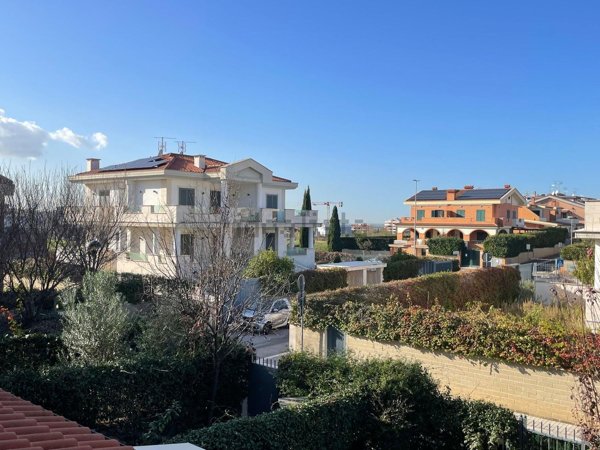 appartamento in vendita a Roma in zona Mezzocammino
