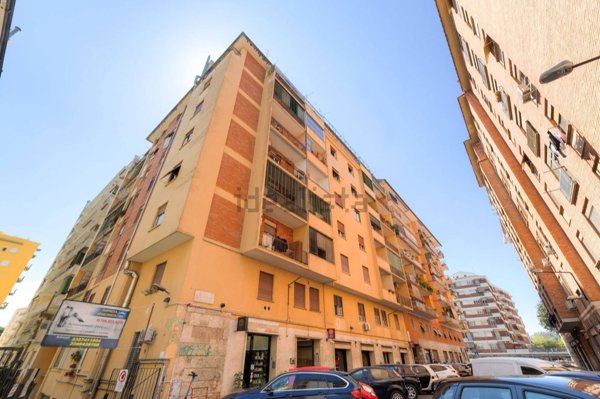 appartamento in vendita a Roma in zona Appio Claudio