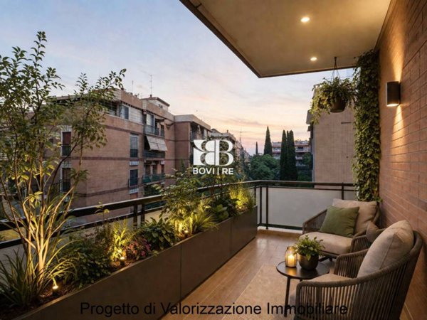 appartamento in vendita a Roma in zona Tuscolano