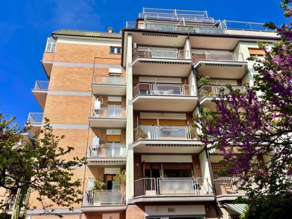 appartamento in vendita a Roma in zona Ostia