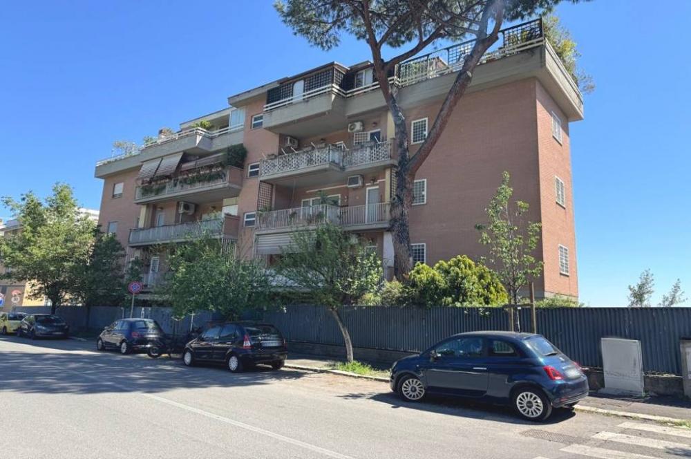 appartamento in vendita a Roma in zona Portuense