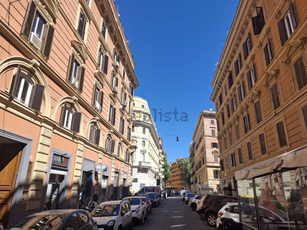 appartamento in vendita a Roma in zona Rione Prati