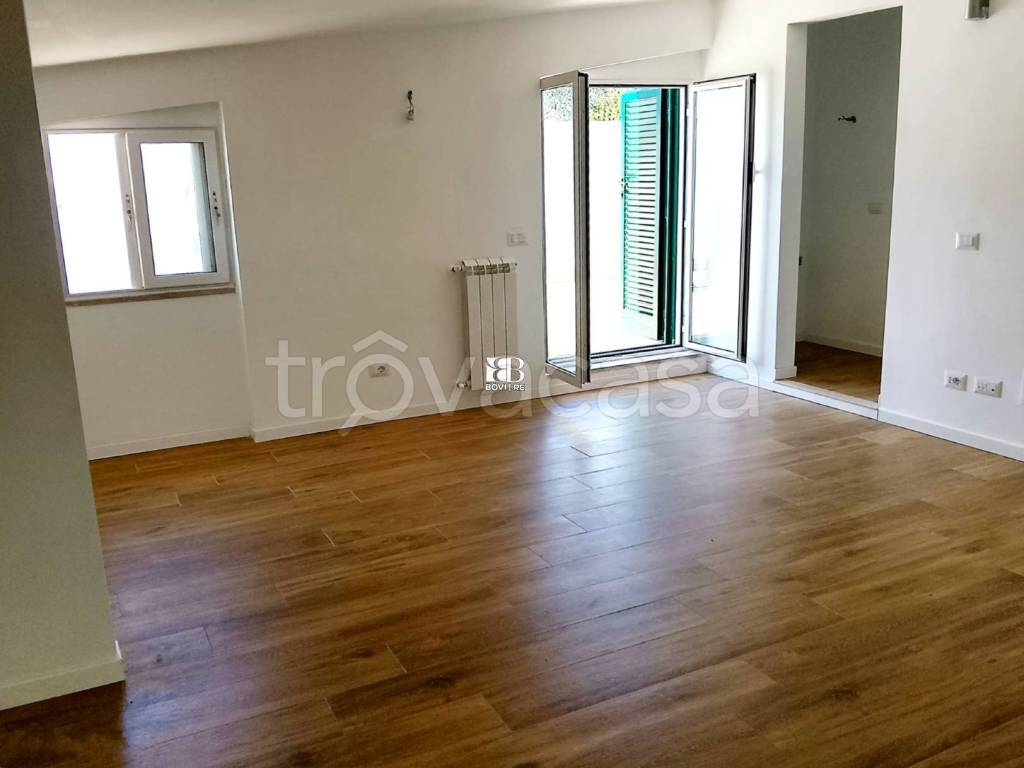 appartamento in vendita a Roma in zona Castel di Leva