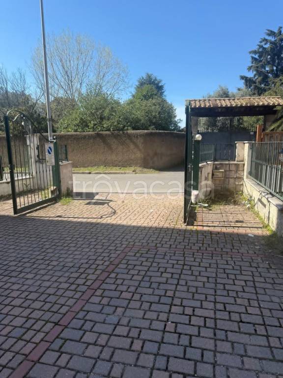 negozio in vendita a Roma in zona Gianicolense