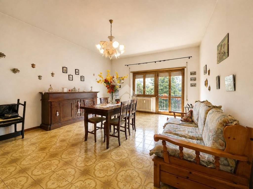 appartamento in vendita a Roma in zona Torre Maura