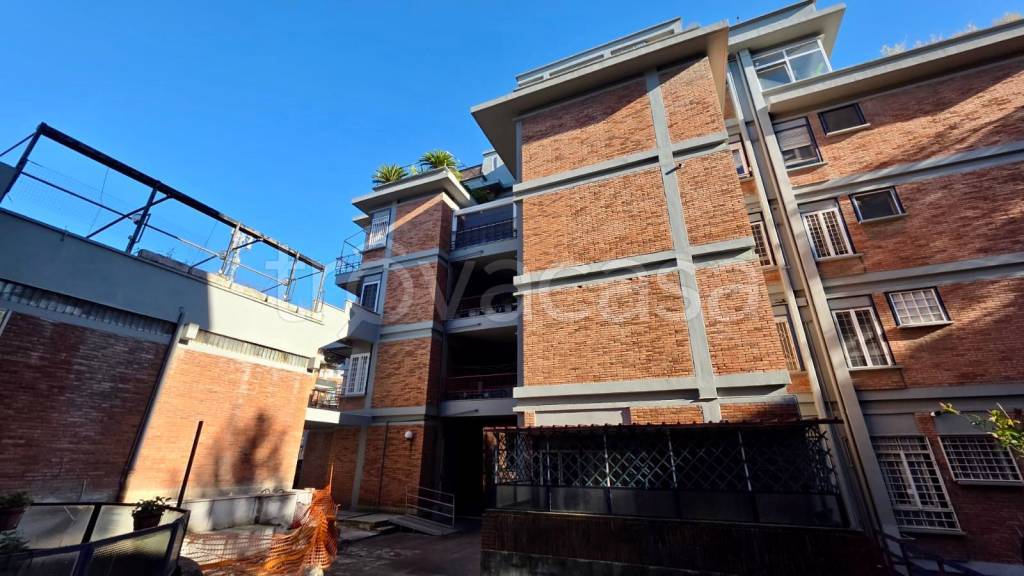 appartamento in vendita a Roma in zona Corviale