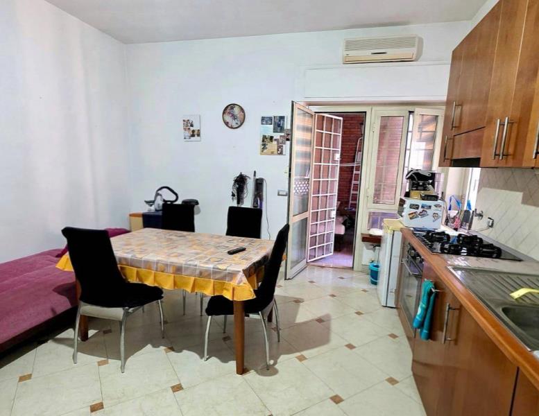 appartamento in vendita a Roma in zona Corviale