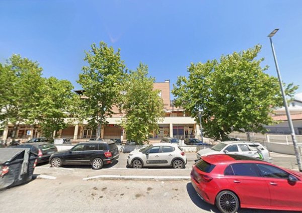 appartamento in vendita a Roma in zona Torre Angela