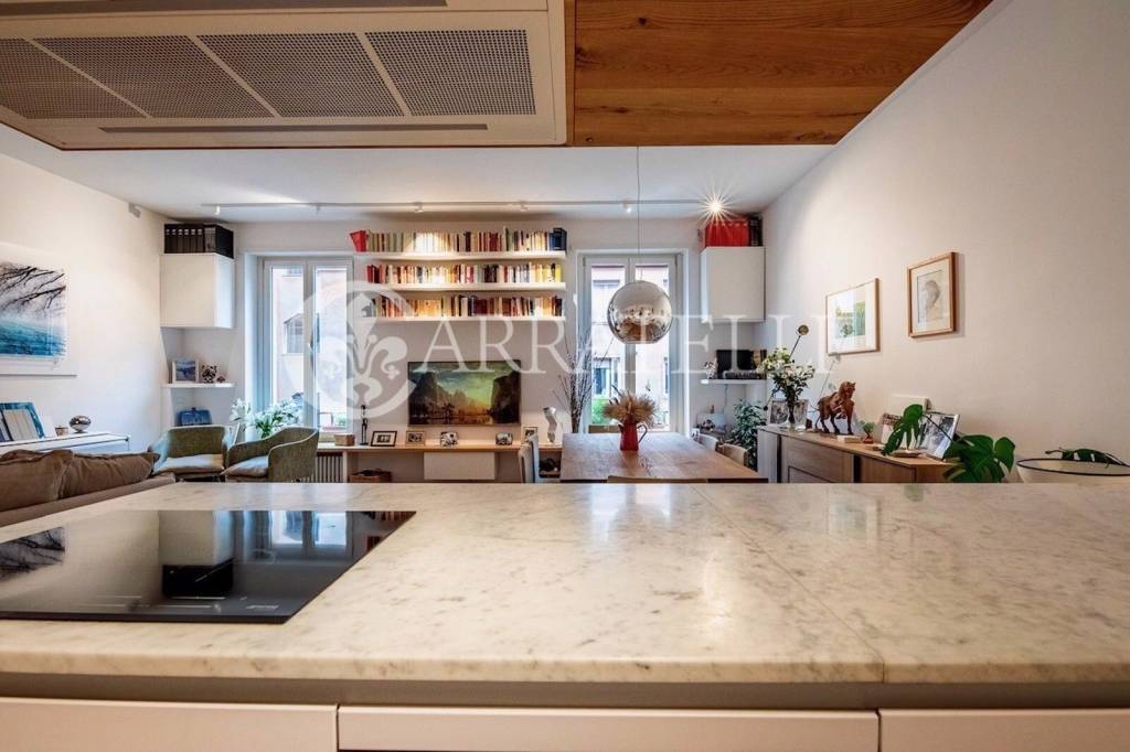 appartamento in vendita a Roma in zona Rione Regola