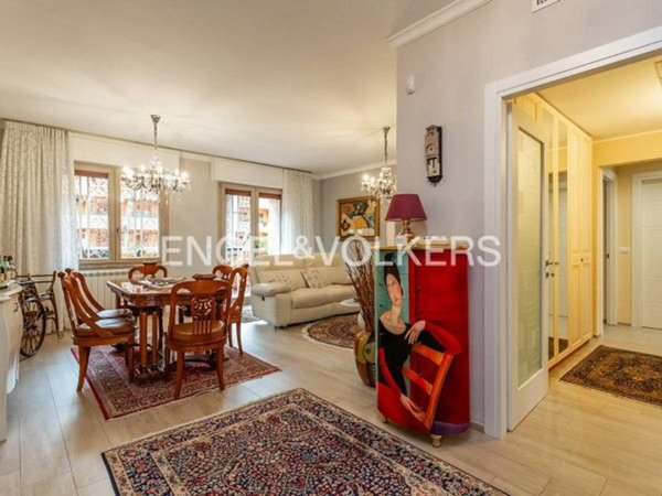 appartamento in vendita a Roma in zona EUR
