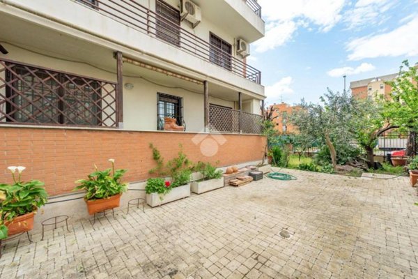 appartamento in vendita a Roma in zona Casal Morena