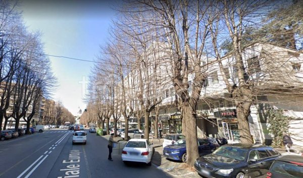 negozio in vendita a Roma in zona EUR