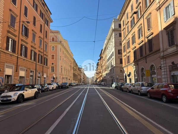 appartamento in vendita a Roma in zona Esquilino