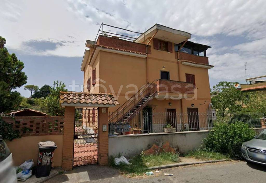appartamento in vendita a Roma in zona Massimina/Casal Lumbroso