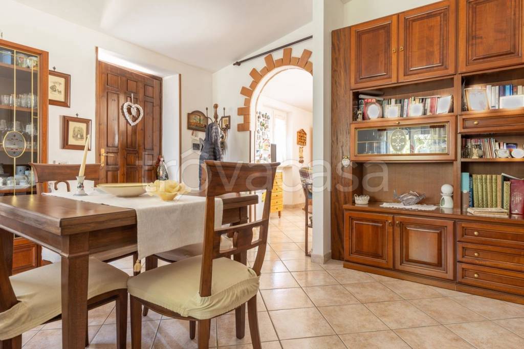 casa indipendente in vendita a Roma in zona Trigoria