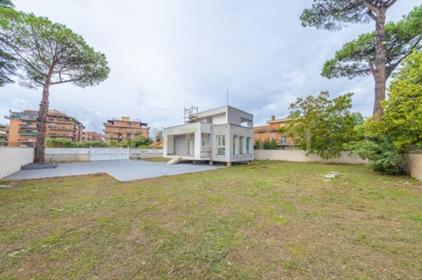 casa indipendente in vendita a Roma in zona Casal Morena