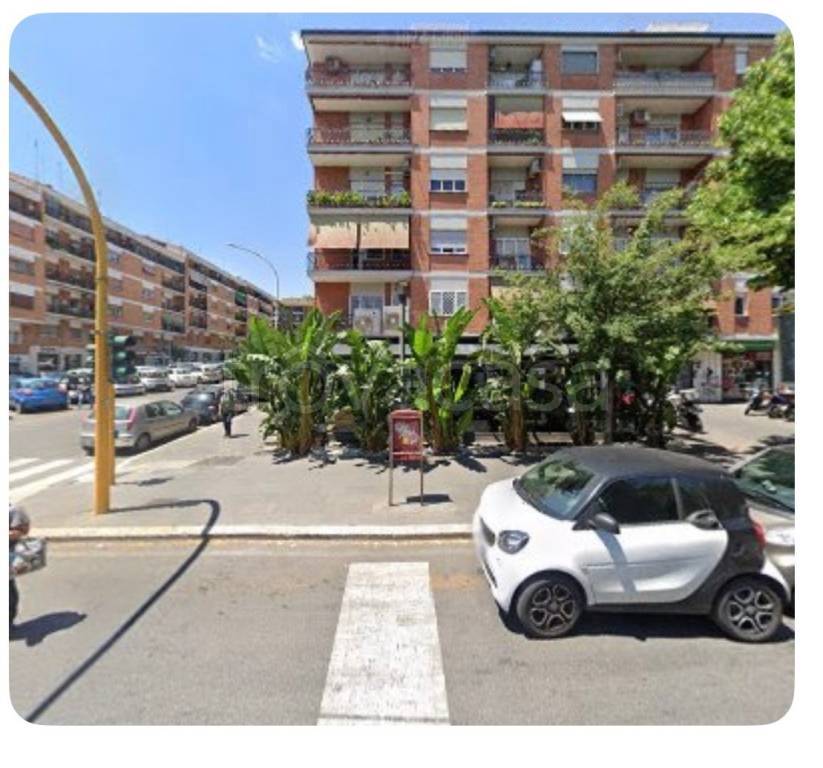 appartamento in vendita a Roma in zona Gianicolense