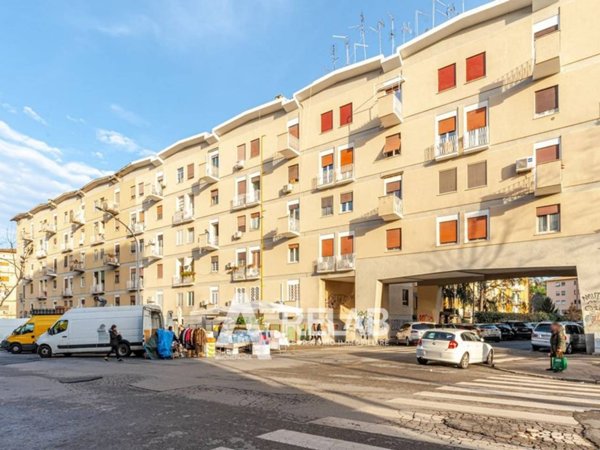 appartamento in vendita a Roma in zona Appio Claudio