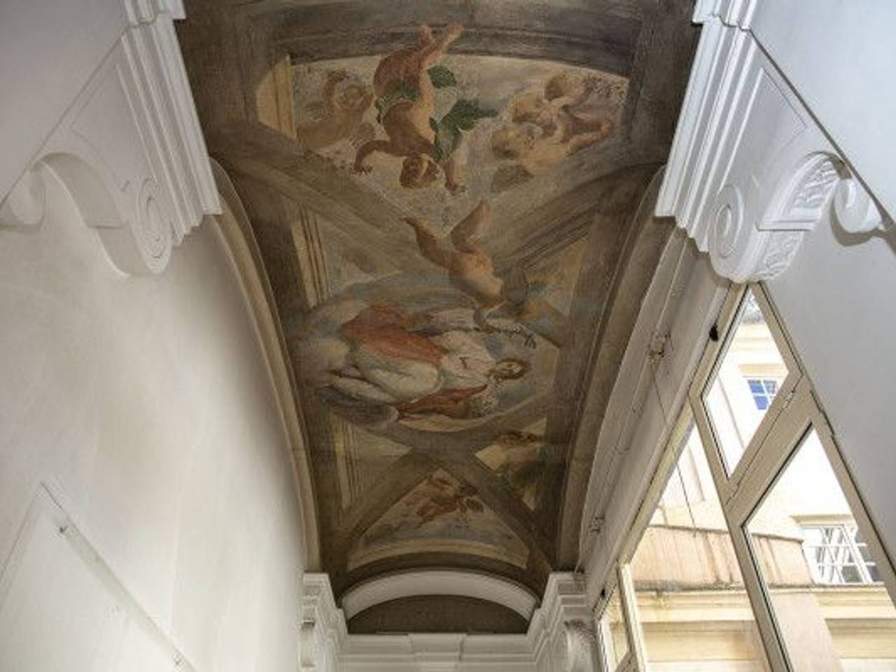 appartamento in vendita a Roma in zona Parione/Sant'Eustachio