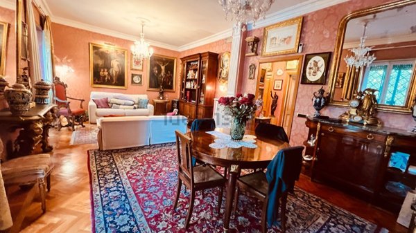 appartamento in vendita a Roma in zona Appio Latino