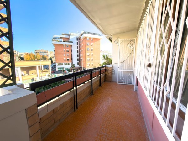 appartamento in vendita a Roma in zona Ardeatino