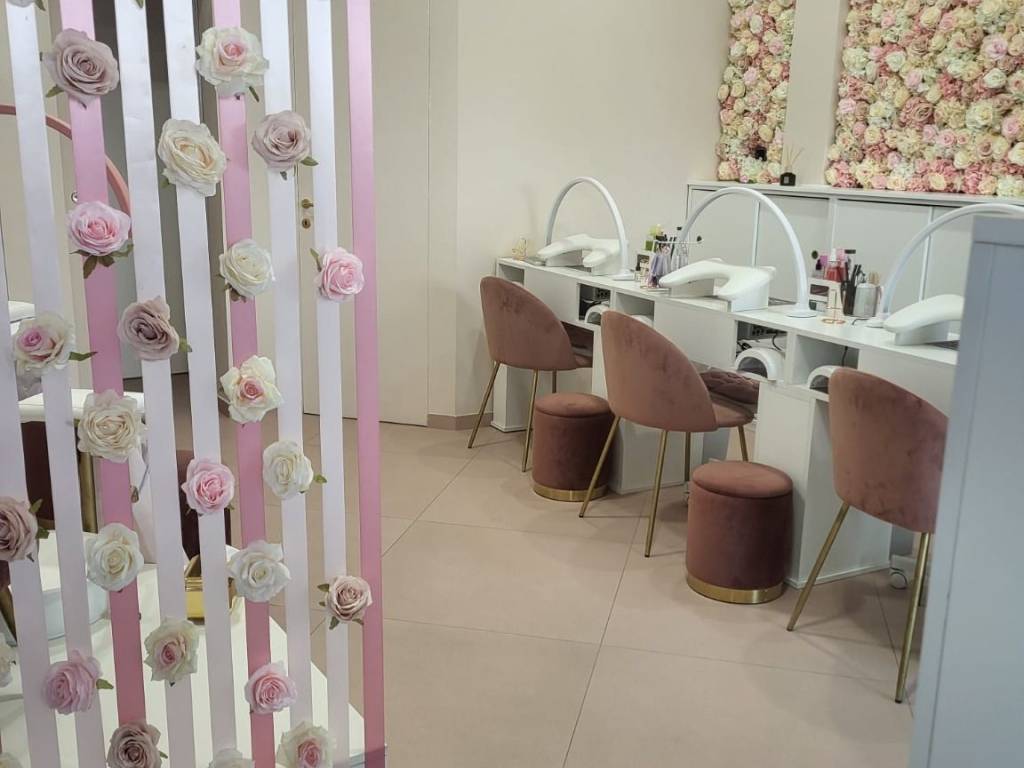 negozio in vendita a Roma in zona Parione/Sant'Eustachio