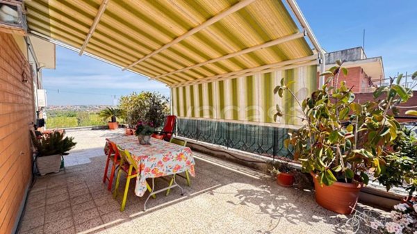 appartamento in vendita a Roma in zona Corviale