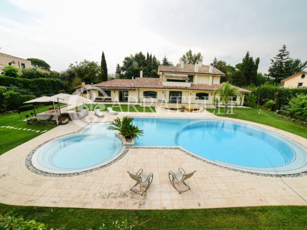 villa in vendita a Roma in zona Olgiata