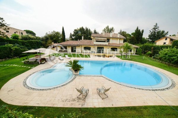 villa in vendita a Roma in zona Olgiata