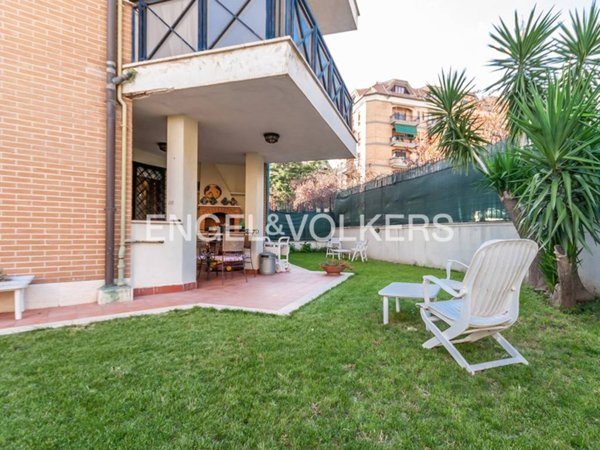 appartamento in vendita a Roma in zona Ardeatino