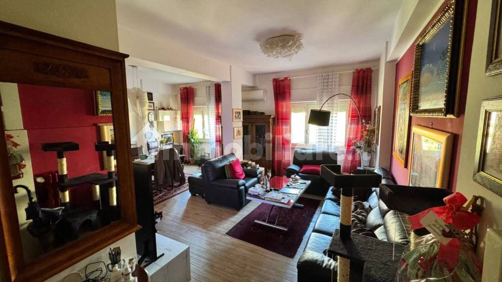 appartamento in vendita a Roma in zona Gianicolense