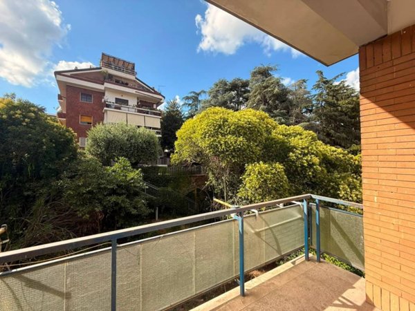appartamento in vendita a Roma in zona Mezzocammino