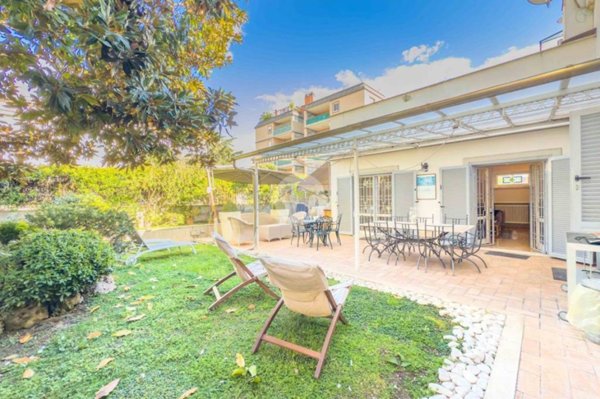 casa indipendente in vendita a Roma in zona La Pisana