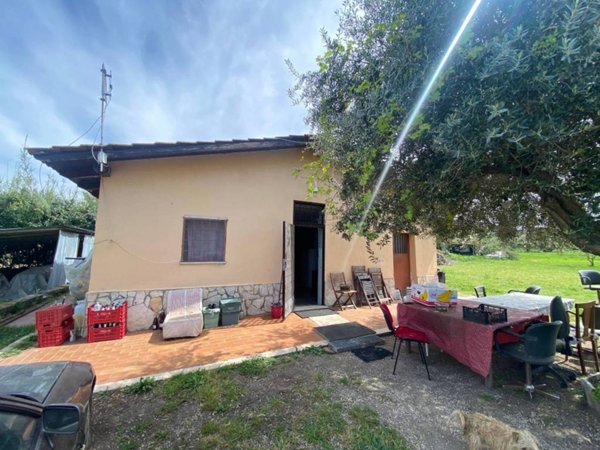 casa indipendente in vendita a Roma in zona Romanina