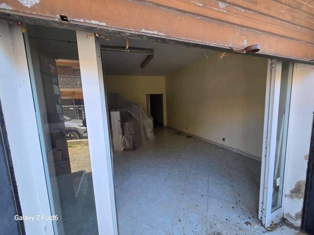 negozio in vendita a Roma in zona Dragona/Bagnoletto