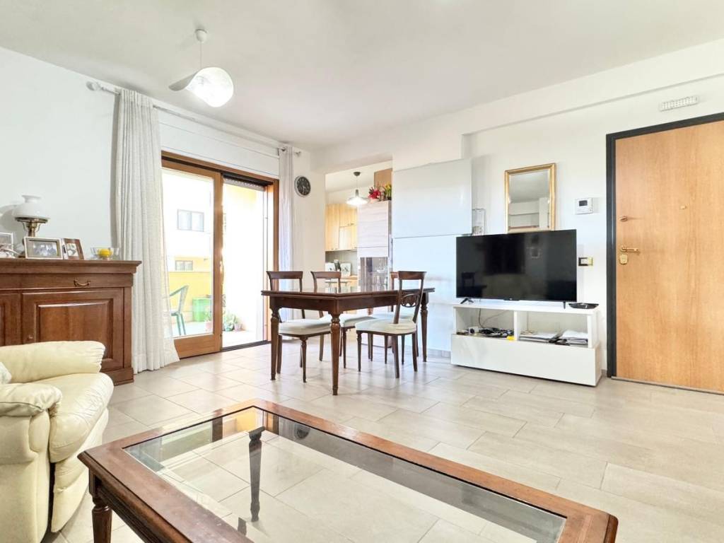 appartamento in vendita a Roma in zona Torre Angela