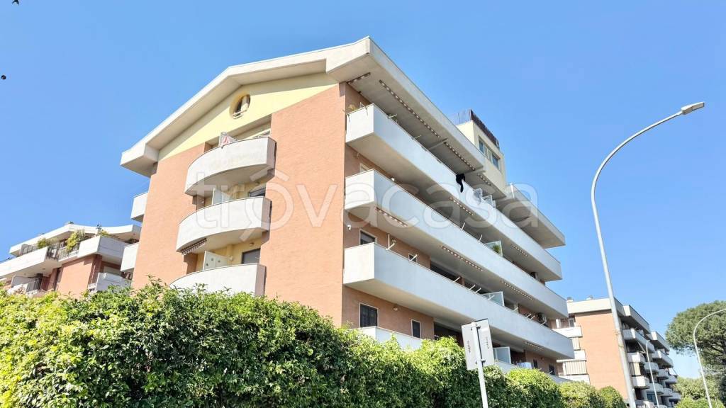 appartamento in vendita a Roma in zona Ponte Mammolo