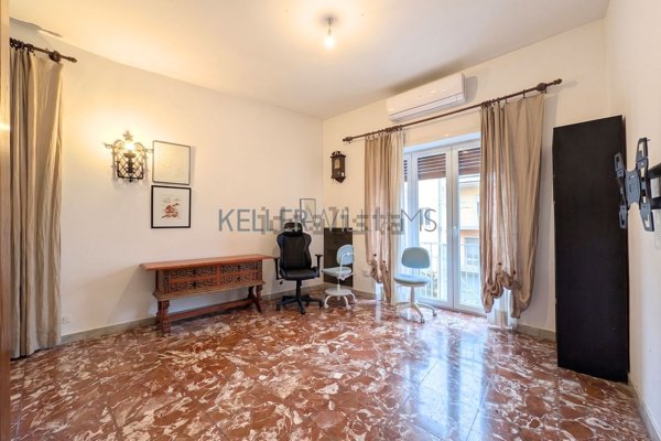appartamento in vendita a Roma in zona Ardeatino
