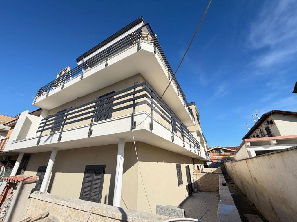appartamento in vendita a Roma in zona Ponte Mammolo