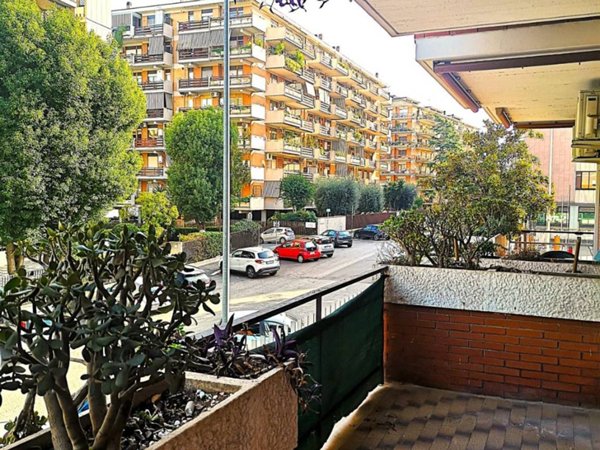 appartamento in vendita a Roma in zona EUR