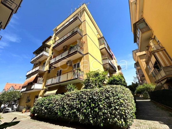 appartamento in vendita a Roma in zona La Pisana