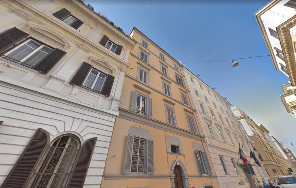 negozio in vendita a Roma in zona Castro Pretorio