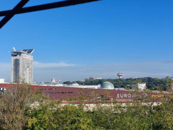 casa indipendente in vendita a Roma in zona Torrino