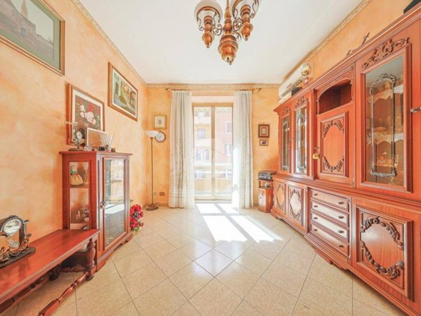 appartamento in vendita a Roma in zona Appio Latino