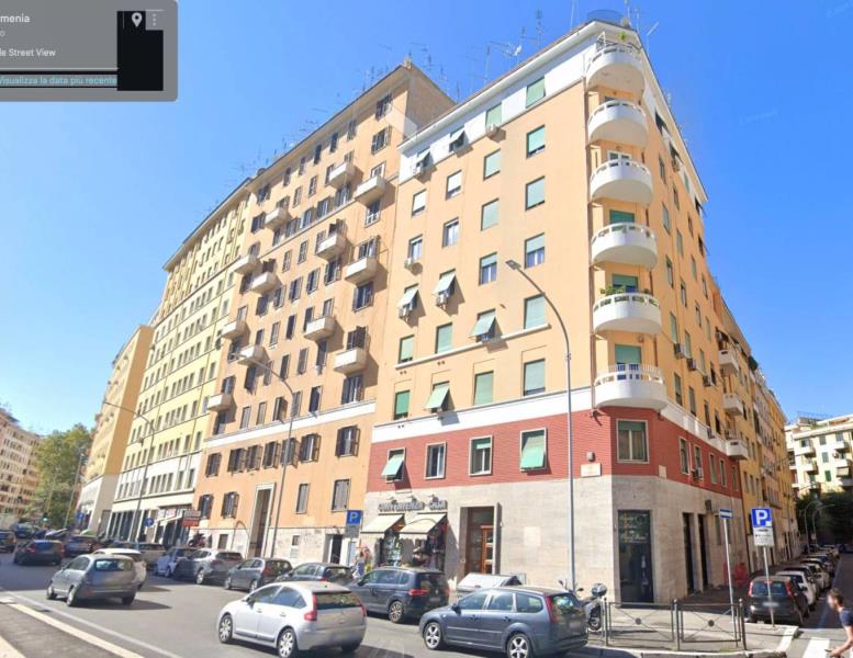 appartamento in vendita a Roma in zona Appio Latino