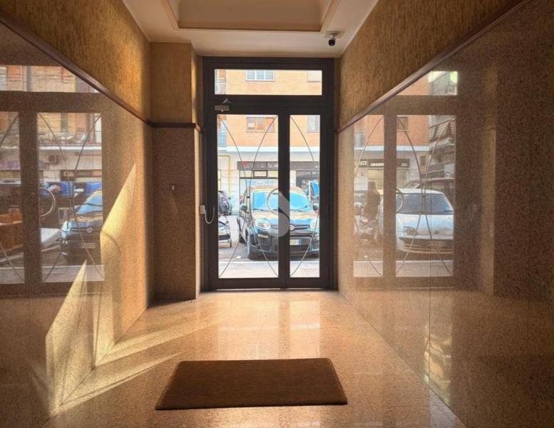 appartamento in vendita a Roma in zona Don Bosco