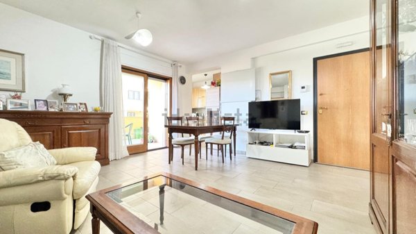 appartamento in vendita a Roma in zona Ponte di Nona