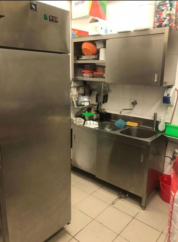 locale commerciale in vendita a Roma in zona Prenestino-Centocelle